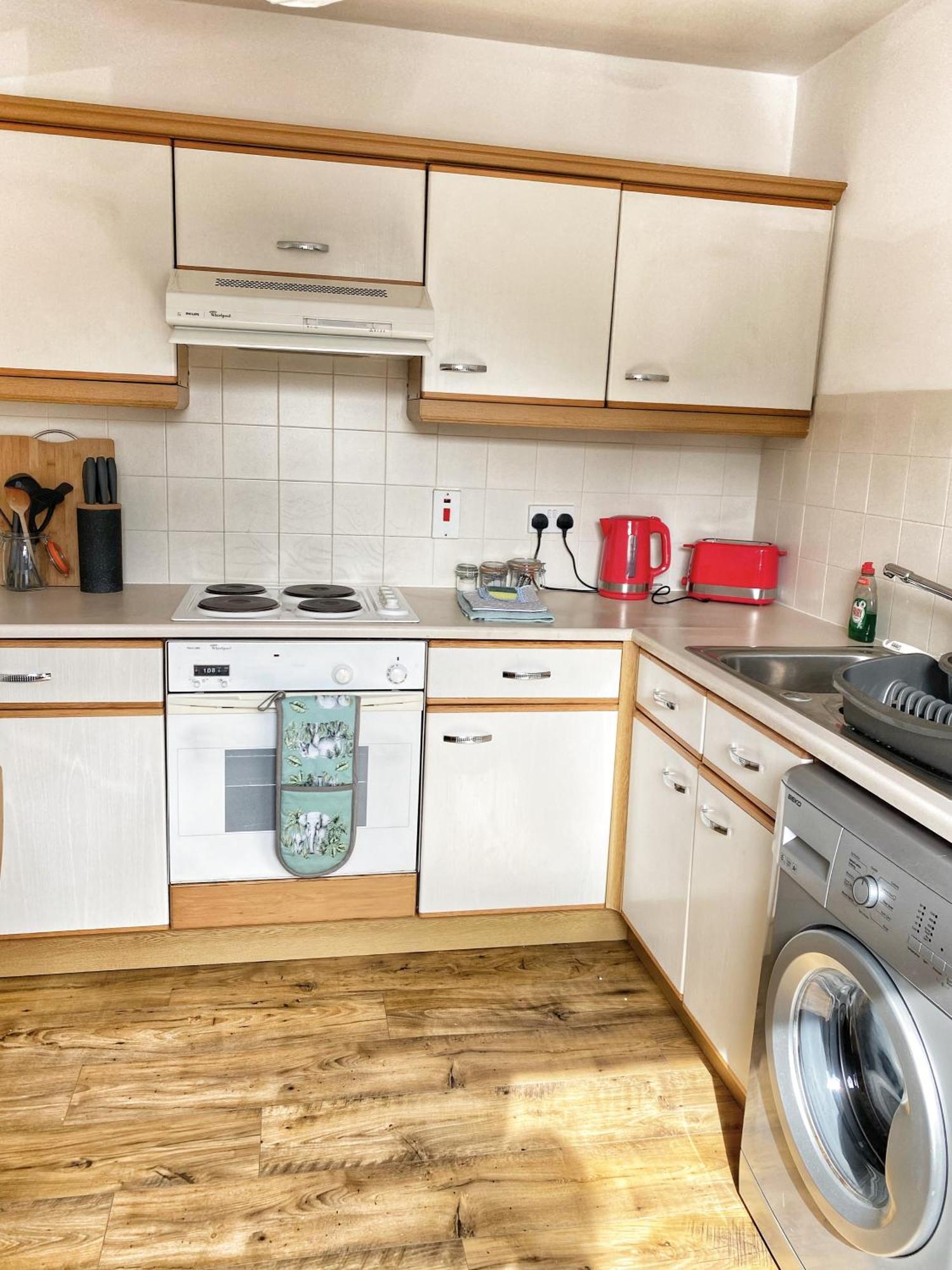 2 Bed, Central, Free Parking By Lains Lettings Lejlighed Aberdeen Eksteriør billede